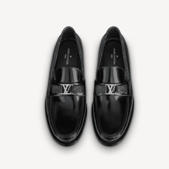 Alternative view of Mocassin Major