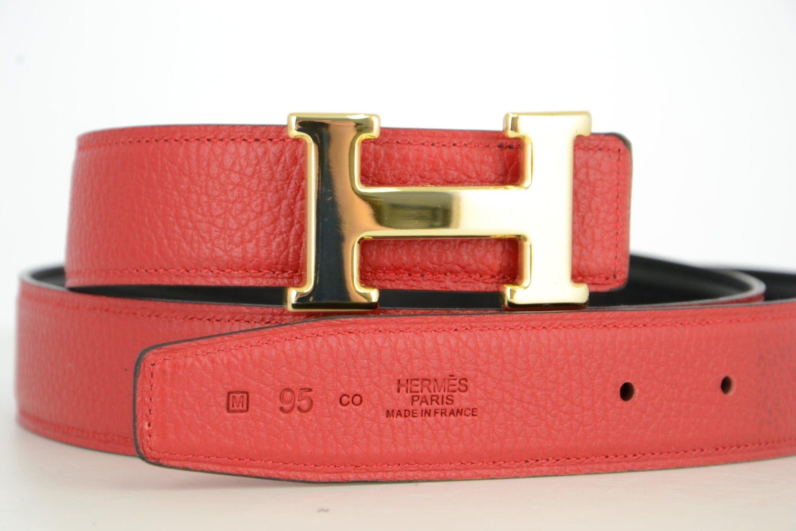 Reversible H Leather Belt Double Color Black & Red - Image 3