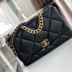 Alternative view of Chanel 19 Maxi Handbag Black For Women, Women’s Bags, Shoulder And Crossbody Bags 14in/36cm AS1162 B04852 94305