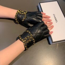 Alternative view of Chanel Gloves In Black