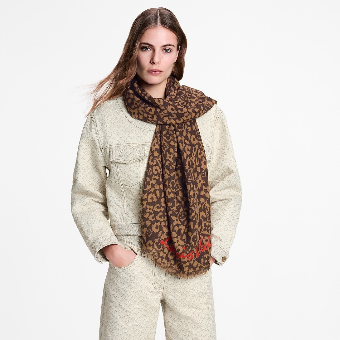 Louis Vuitton LV Safari Stole 72.8in/ 185cm Brown For Women M98151 - Image 3